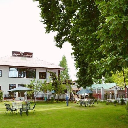 Royal Residency Hotel Srinagar  Exterior photo